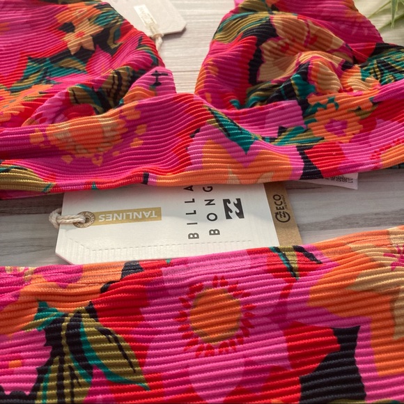 Billabong • Floral Plunge x Skimpy Havana Dahlia Floral Bikini Set - Picture 5 of 14